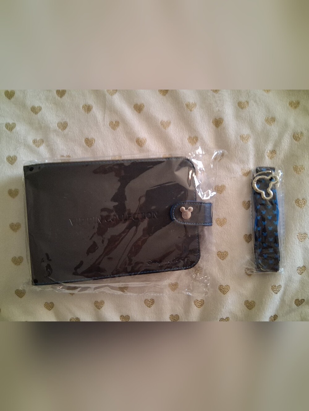 🔥3/$70 *NIP* Disney VIP Pin Collection Binder & 2-in-1 Lanyard